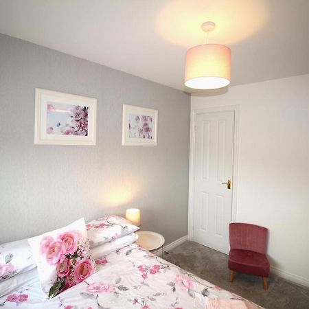 Ashington - 2 Bedroom House - Beautifully Decorated & Furnished - Large Garden Exterior foto