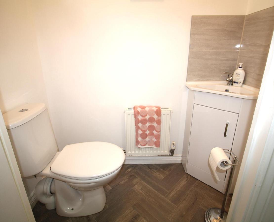 Ashington - 2 Bedroom House - Beautifully Decorated & Furnished - Large Garden Exterior foto