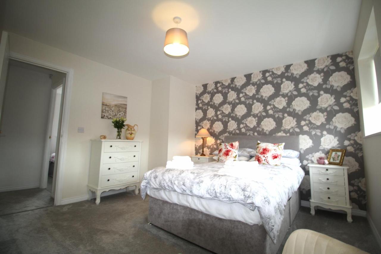 Ashington - 2 Bedroom House - Beautifully Decorated & Furnished - Large Garden Exterior foto