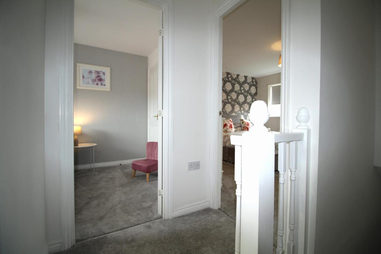 Ashington - 2 Bedroom House - Beautifully Decorated & Furnished - Large Garden Exterior foto