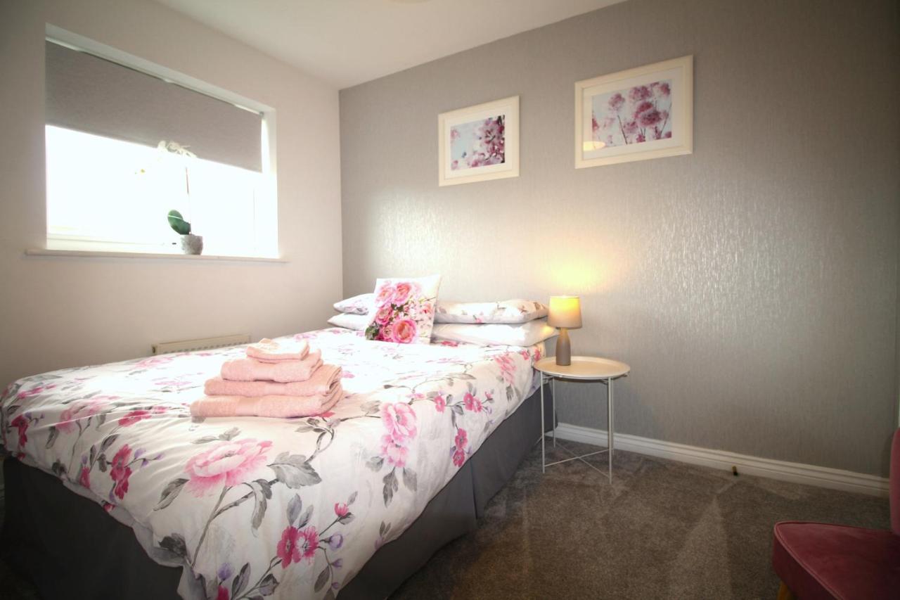 Ashington - 2 Bedroom House - Beautifully Decorated & Furnished - Large Garden Exterior foto