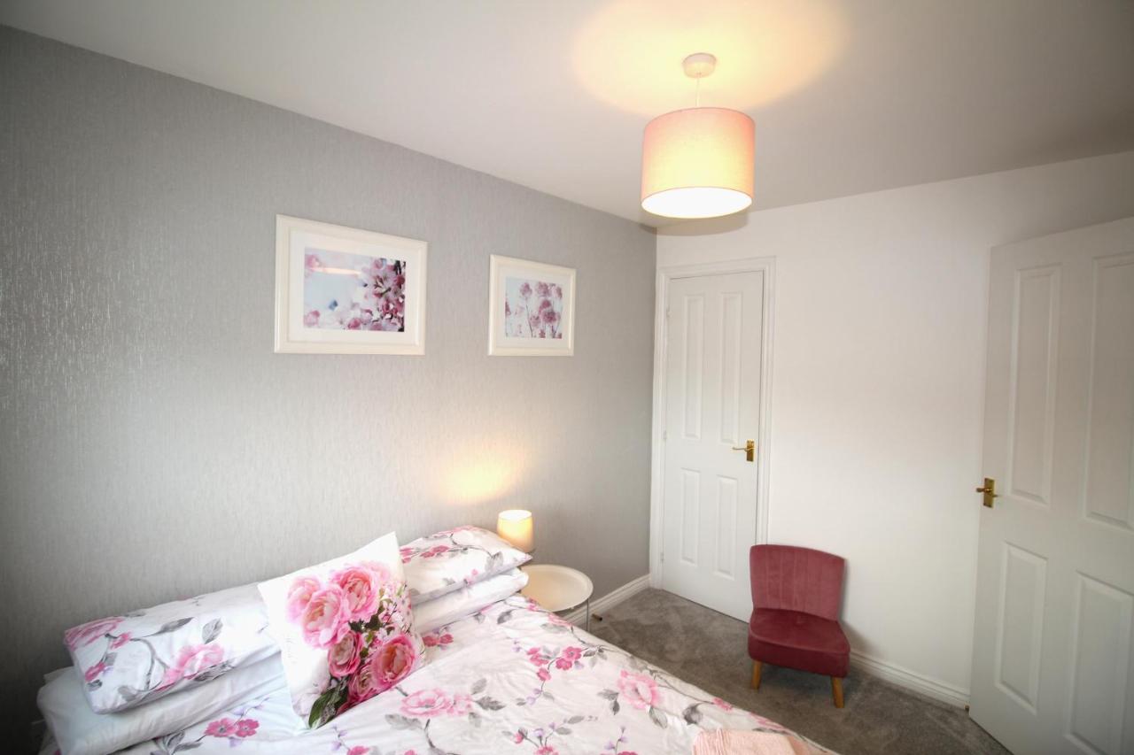 Ashington - 2 Bedroom House - Beautifully Decorated & Furnished - Large Garden Exterior foto